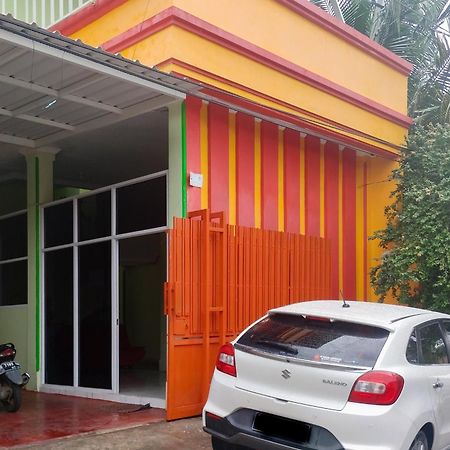Reddoorz Syariah At Shakira Alesha Enggal Hotel Bandar Lampung Luaran gambar
