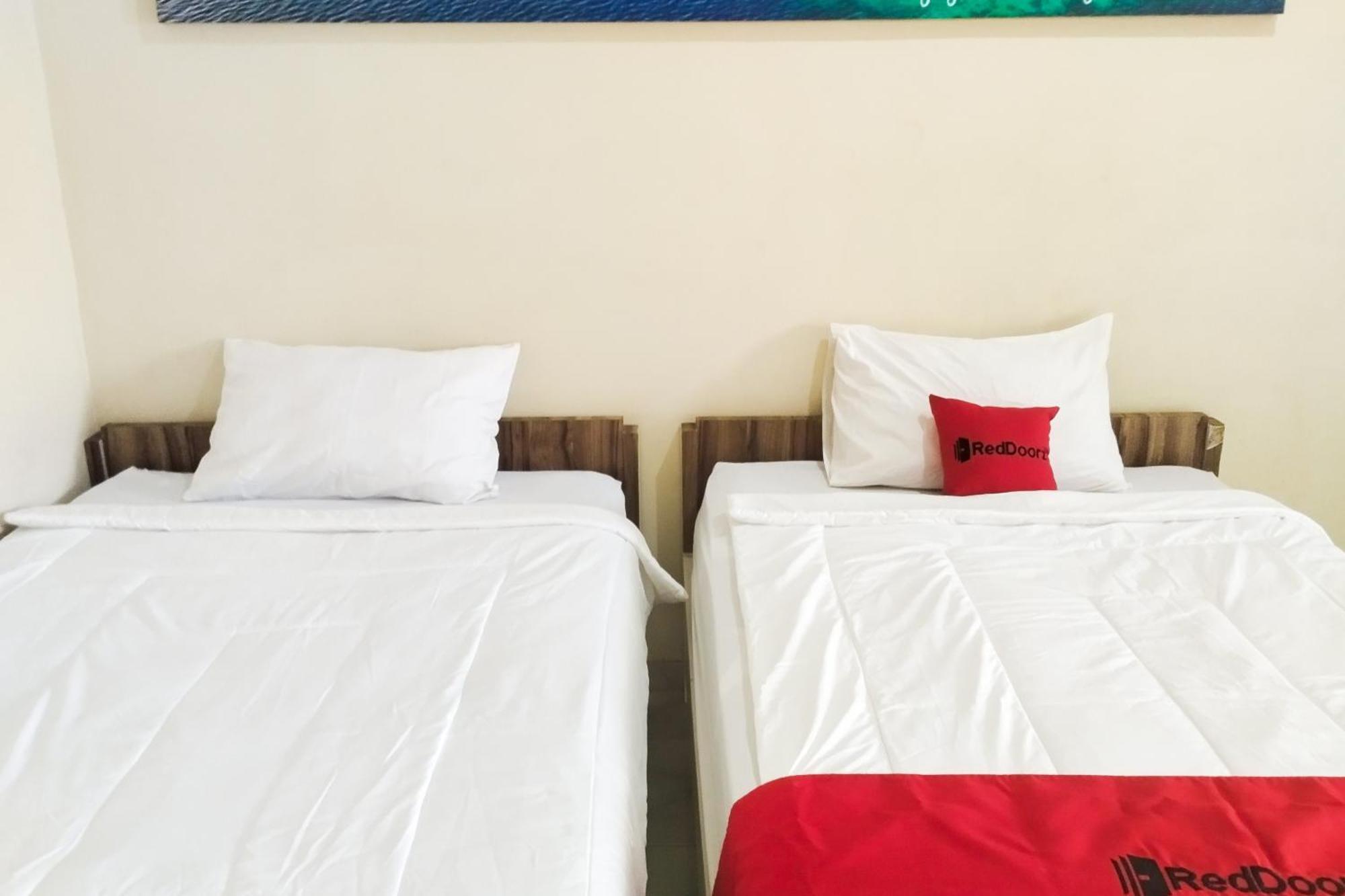 Reddoorz Syariah At Shakira Alesha Enggal Hotel Bandar Lampung Luaran gambar